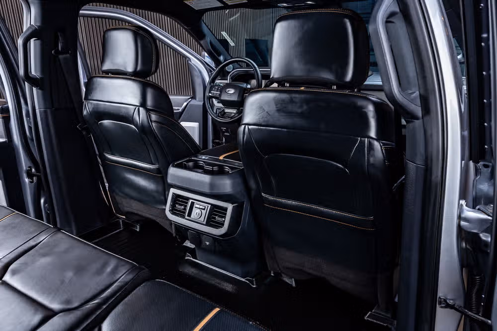2024 Ford F-250 Super Duty Platinum Crew Cab Image 32