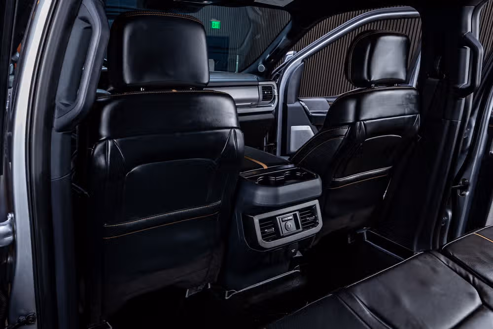 2024 Ford F-250 Super Duty Platinum Crew Cab Image 34