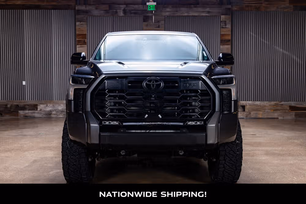 2025 Toyota Tundra Limited CrewMax Image 4