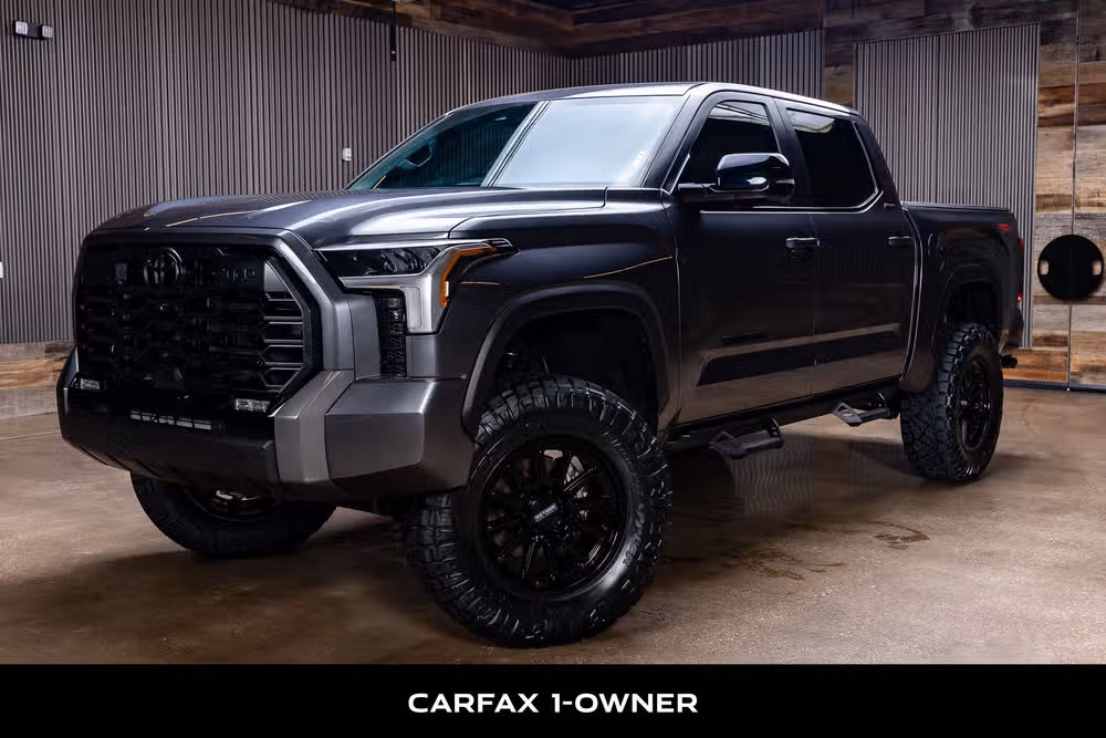 2025 Toyota Tundra Limited CrewMax Image 5