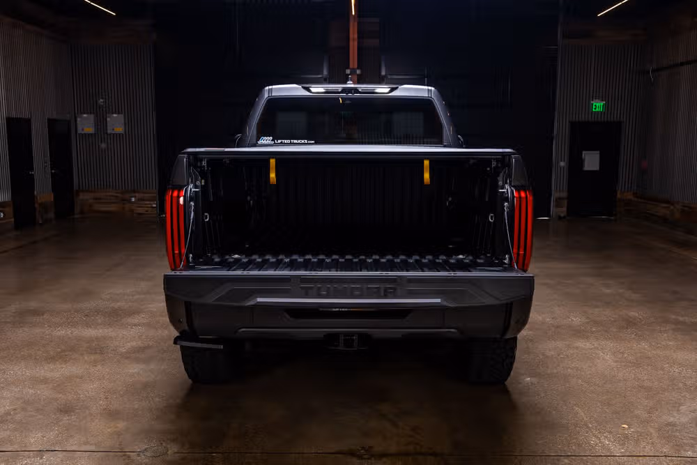 2025 Toyota Tundra Limited CrewMax Image 9