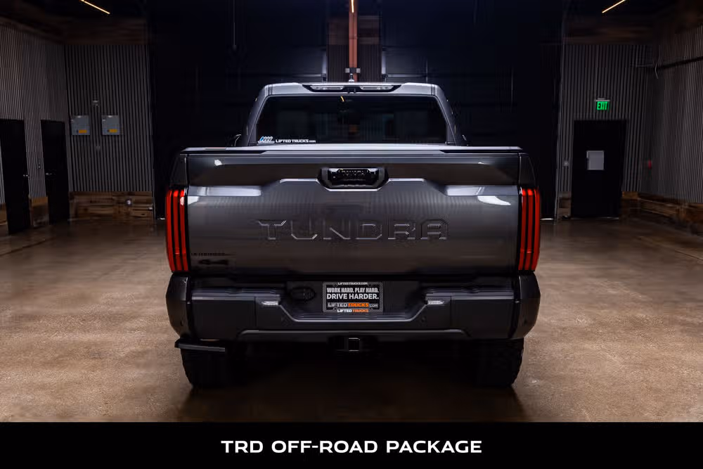 2025 Toyota Tundra Limited CrewMax Image 8