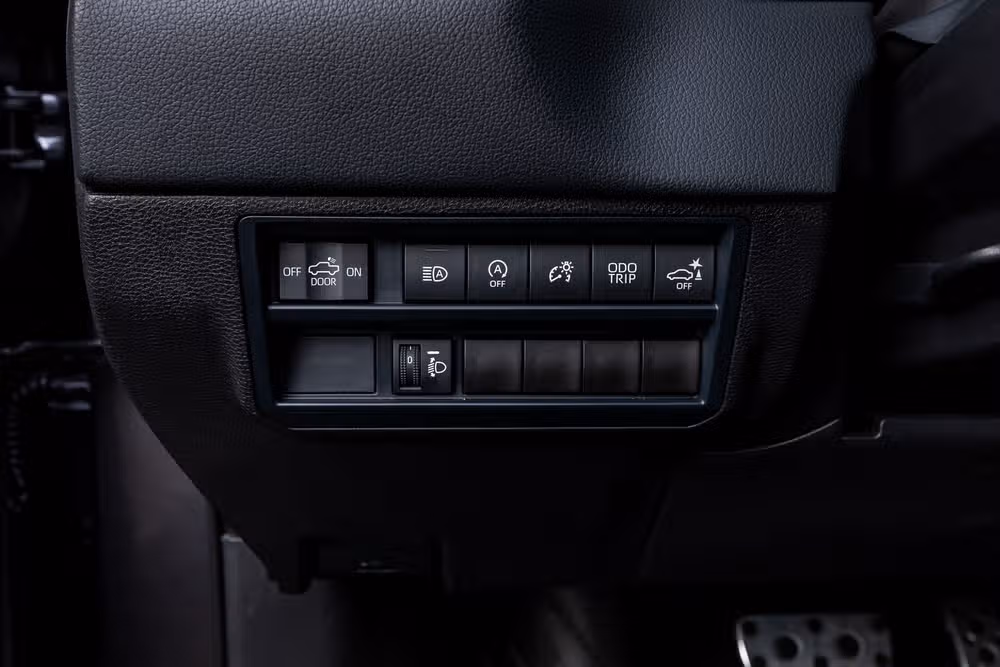 2025 Toyota Tundra Limited CrewMax Image 22