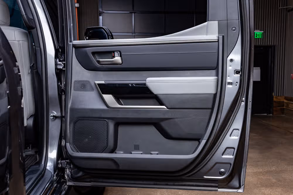 2025 Toyota Tundra Limited CrewMax Image 39