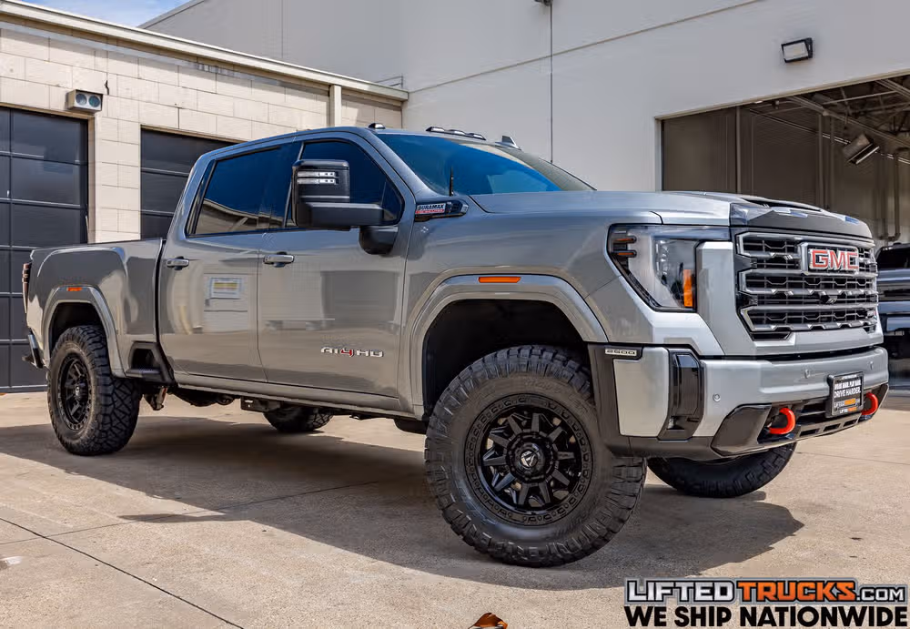 2025 GMC Sierra 2500HD AT4 Crew Cab Image 1