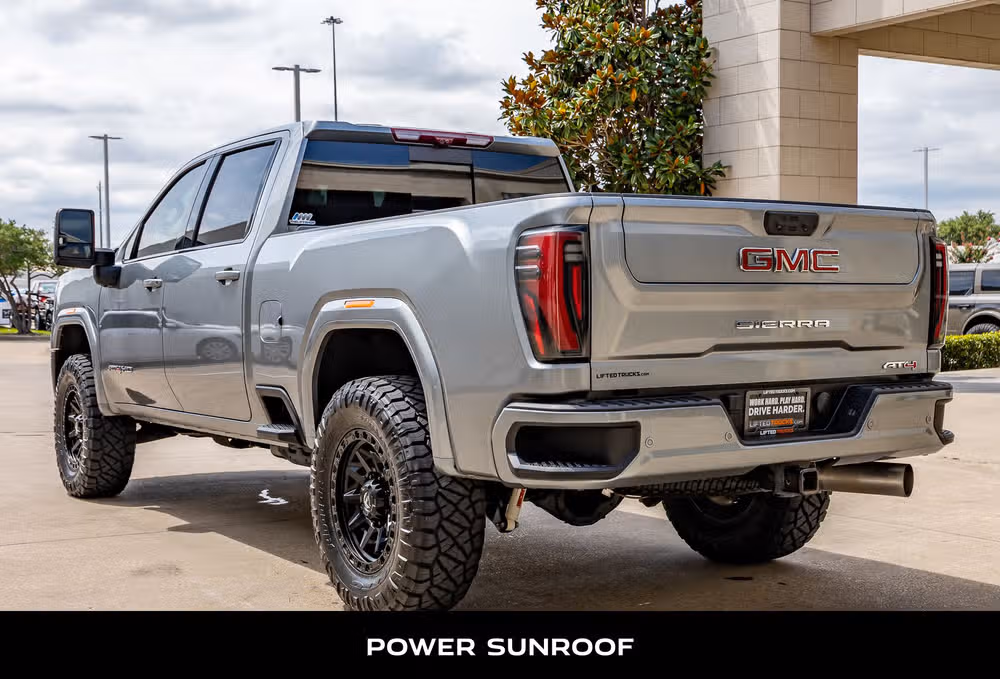 2025 GMC Sierra 2500HD AT4 Crew Cab Image 7