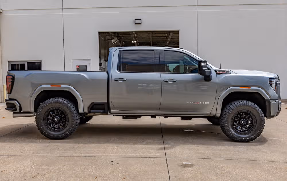 2025 GMC Sierra 2500HD AT4 Crew Cab Image 11