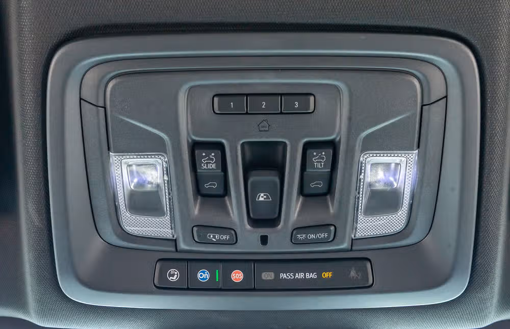 2025 GMC Sierra 2500HD AT4 Crew Cab Image 28