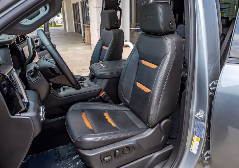 2025 GMC Sierra 2500HD AT4 Crew Cab Image 29