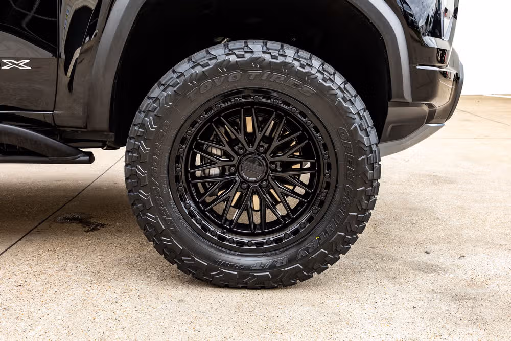2026 GMC Canyon AT4X Crew Cab Image 12