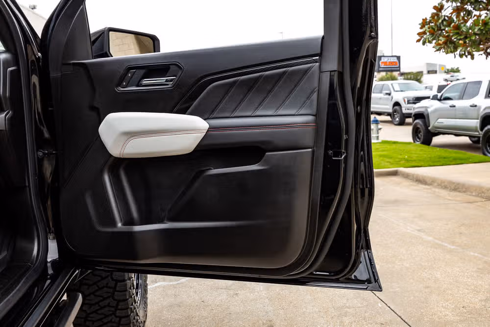2026 GMC Canyon AT4X Crew Cab Image 39
