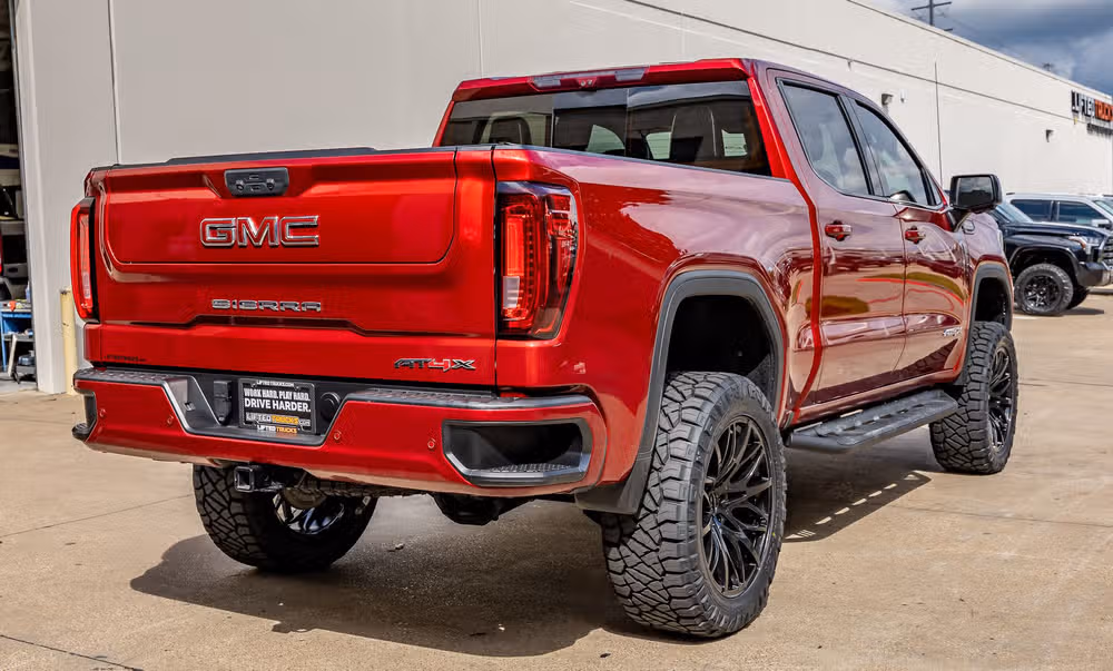 2023 GMC Sierra 1500 AT4X Crew Cab Image 10
