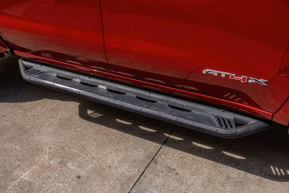 2023 GMC Sierra 1500 AT4X Crew Cab Image 13