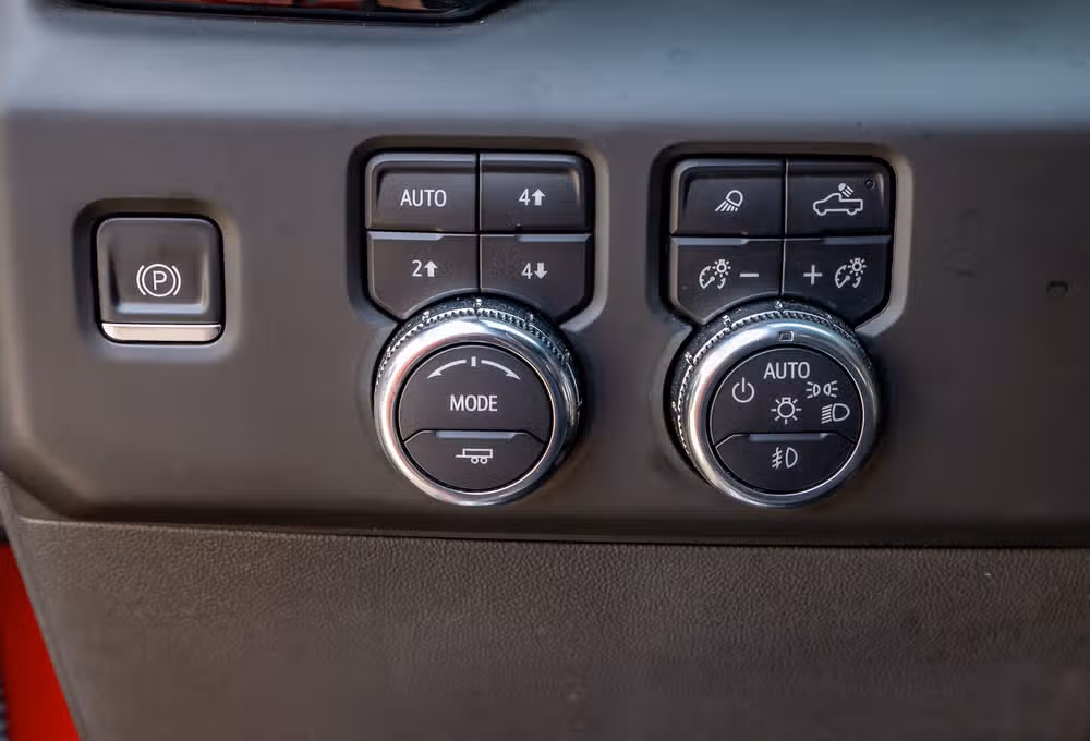 2023 GMC Sierra 1500 AT4X Crew Cab Image 22