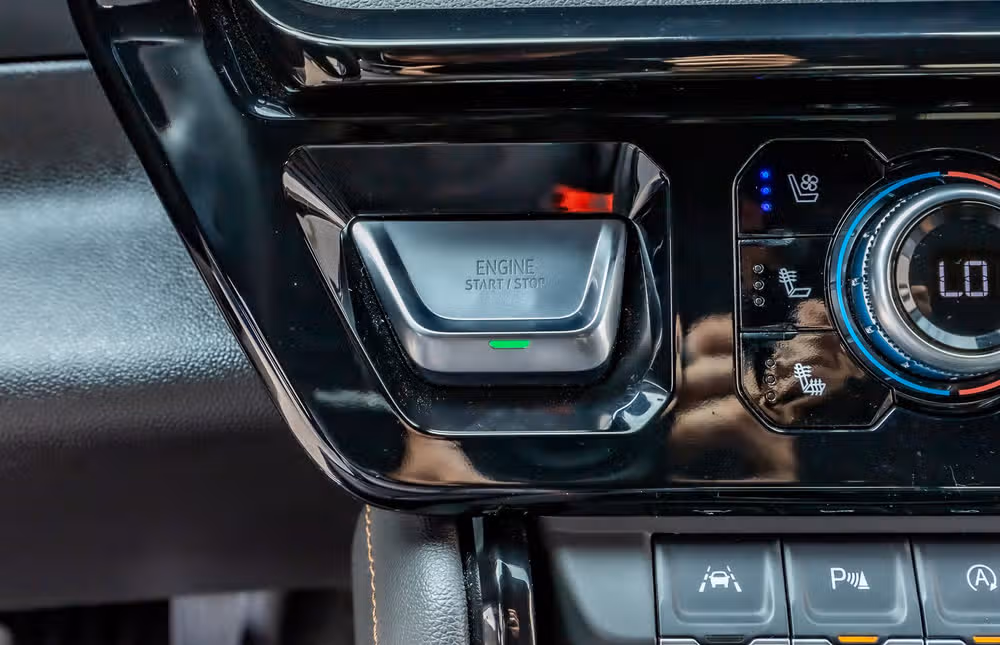 2025 GMC Sierra 1500 AT4 Crew Cab Image 23