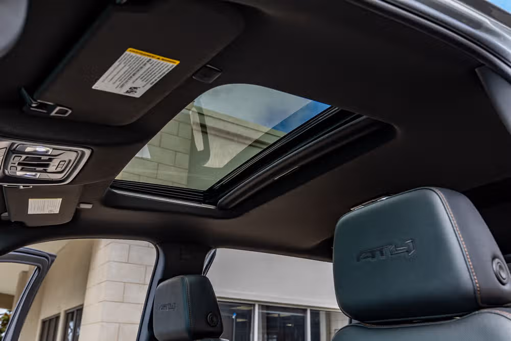 2025 GMC Sierra 1500 AT4 Crew Cab Image 31