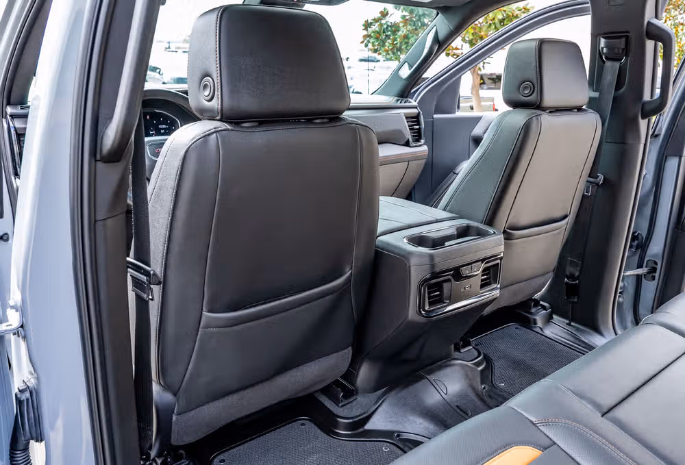 2025 GMC Sierra 1500 AT4 Crew Cab Image 35
