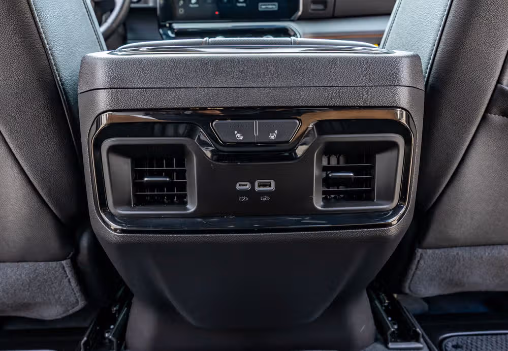 2025 GMC Sierra 1500 AT4 Crew Cab Image 34
