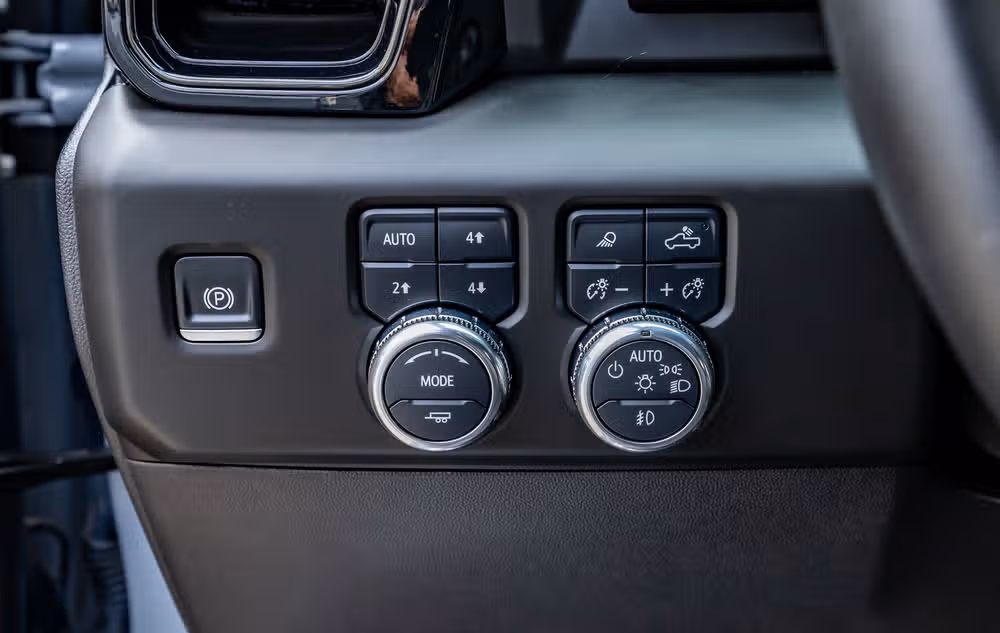 2025 GMC Sierra 1500 AT4 Crew Cab Image 22
