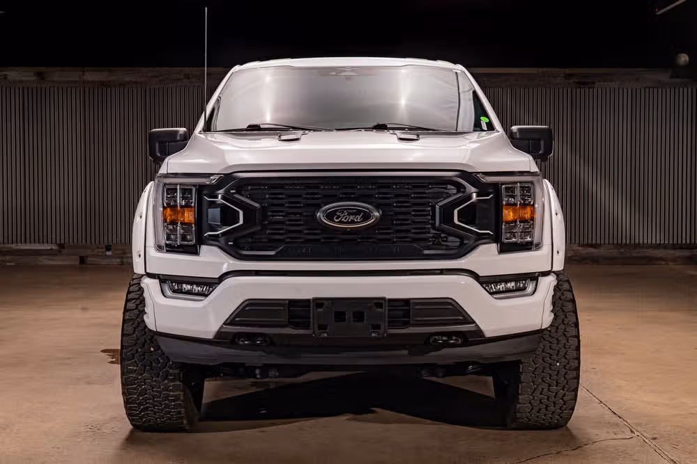 2023 Ford F-150 XLT Black Widow SuperCrew Image 2