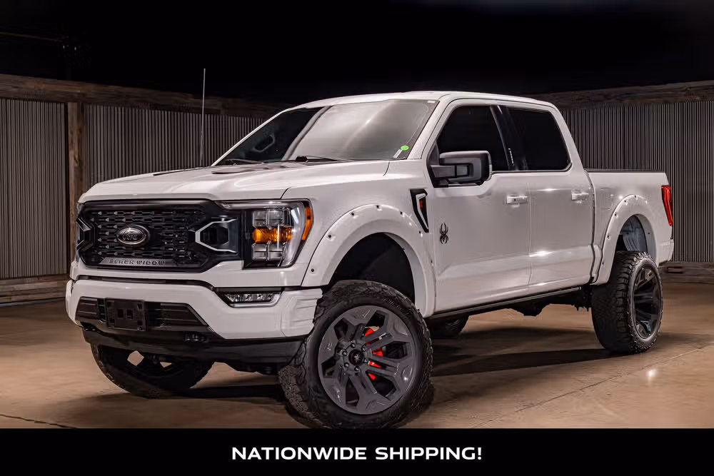 2023 Ford F-150 XLT Black Widow SuperCrew Image 4