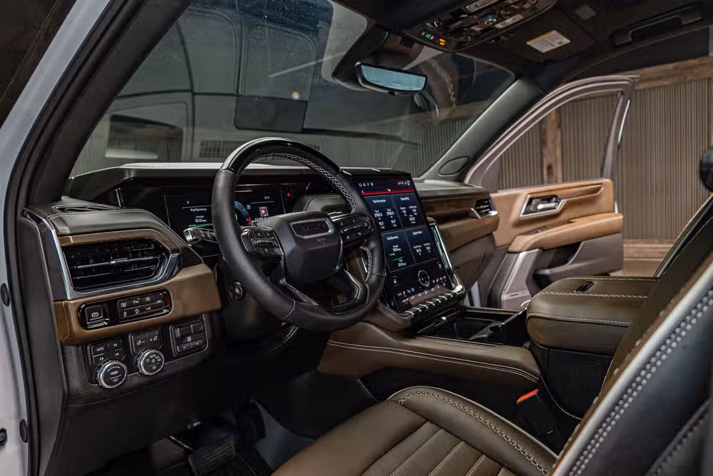 2026 GMC Yukon Denali Ultimate Image 13