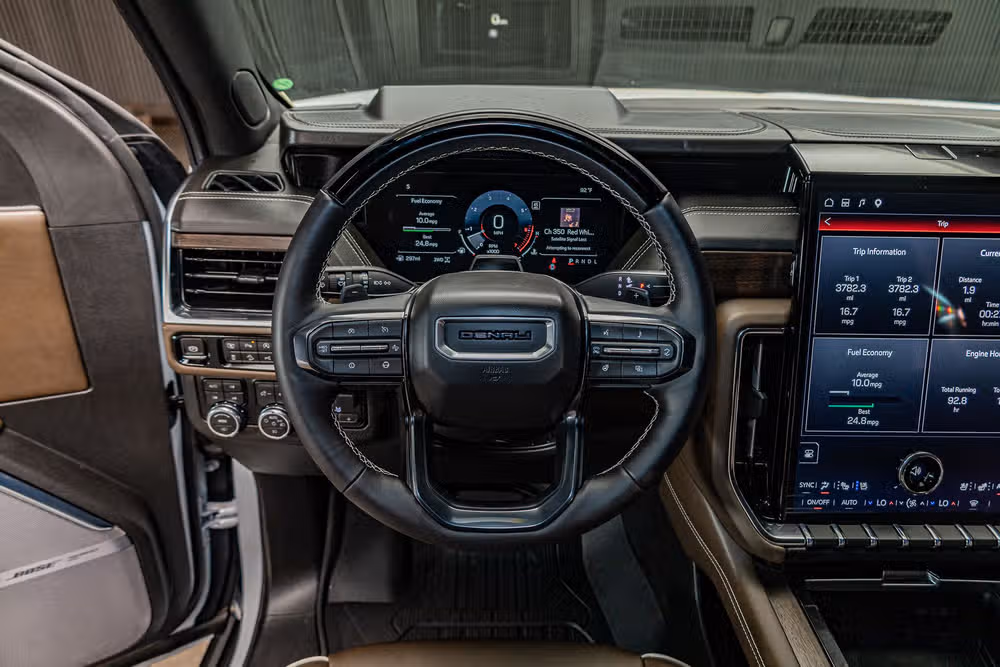 2026 GMC Yukon Denali Ultimate Image 14
