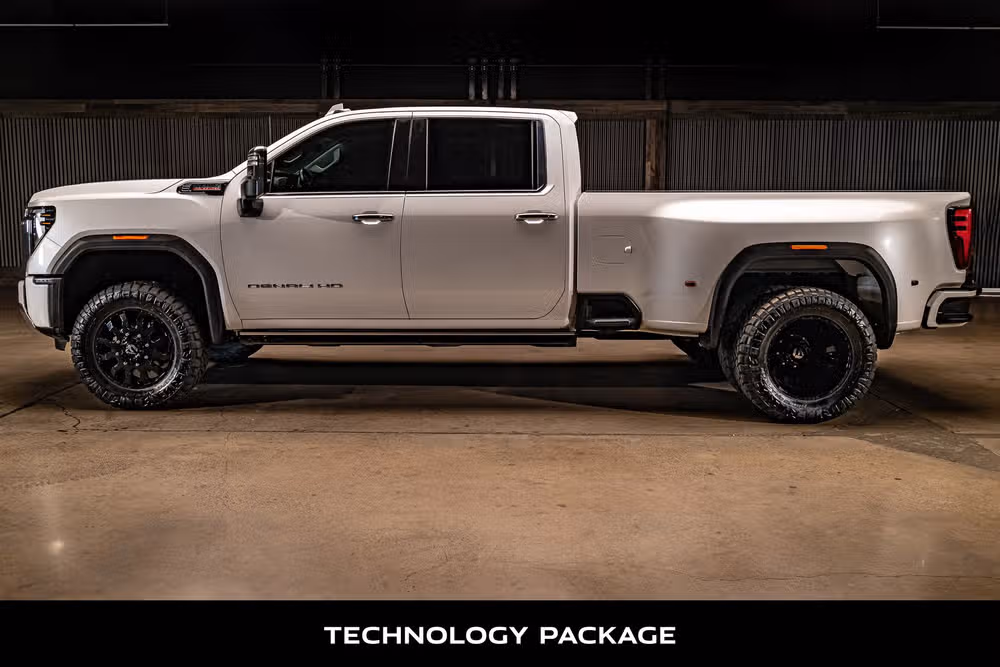 2024 GMC Sierra 3500HD Denali Reserve Crew Cab Image 6