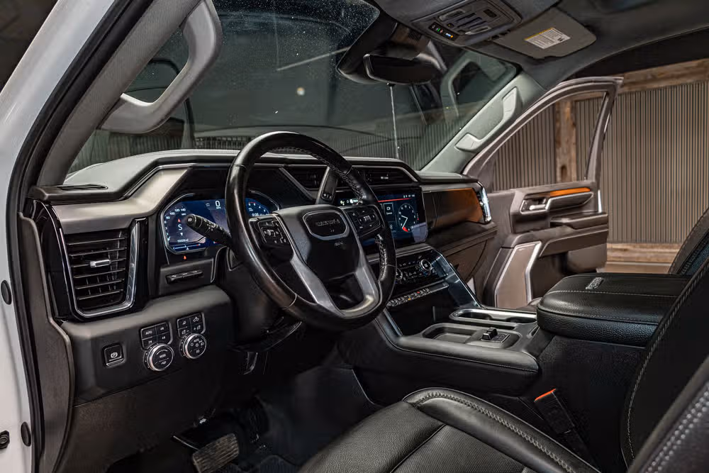 2024 GMC Sierra 3500HD Denali Reserve Crew Cab Image 15