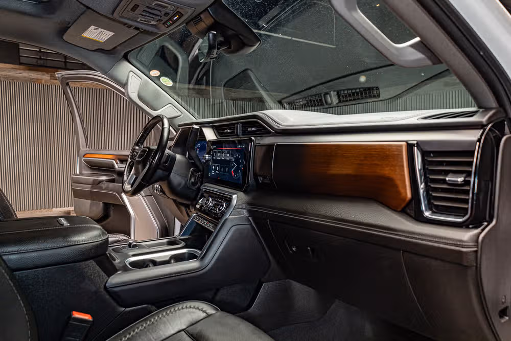 2024 GMC Sierra 3500HD Denali Reserve Crew Cab Image 18