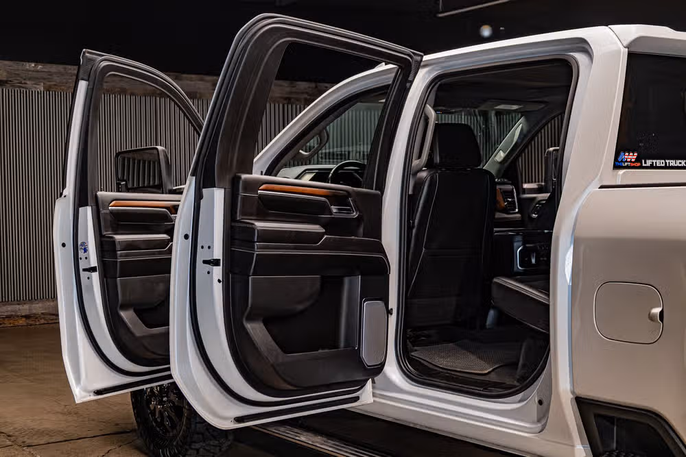 2024 GMC Sierra 3500HD Denali Reserve Crew Cab Image 31