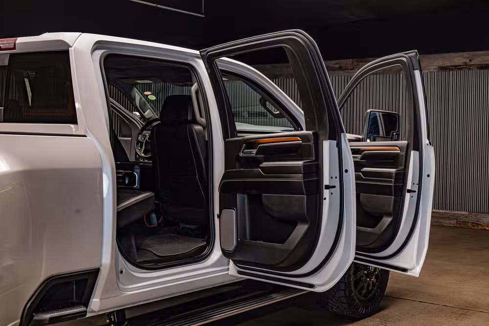 2024 GMC Sierra 3500HD Denali Reserve Crew Cab Image 33