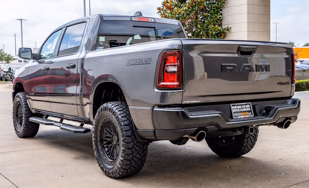 2025 Ram 1500 Warlock Crew Cab Image 7