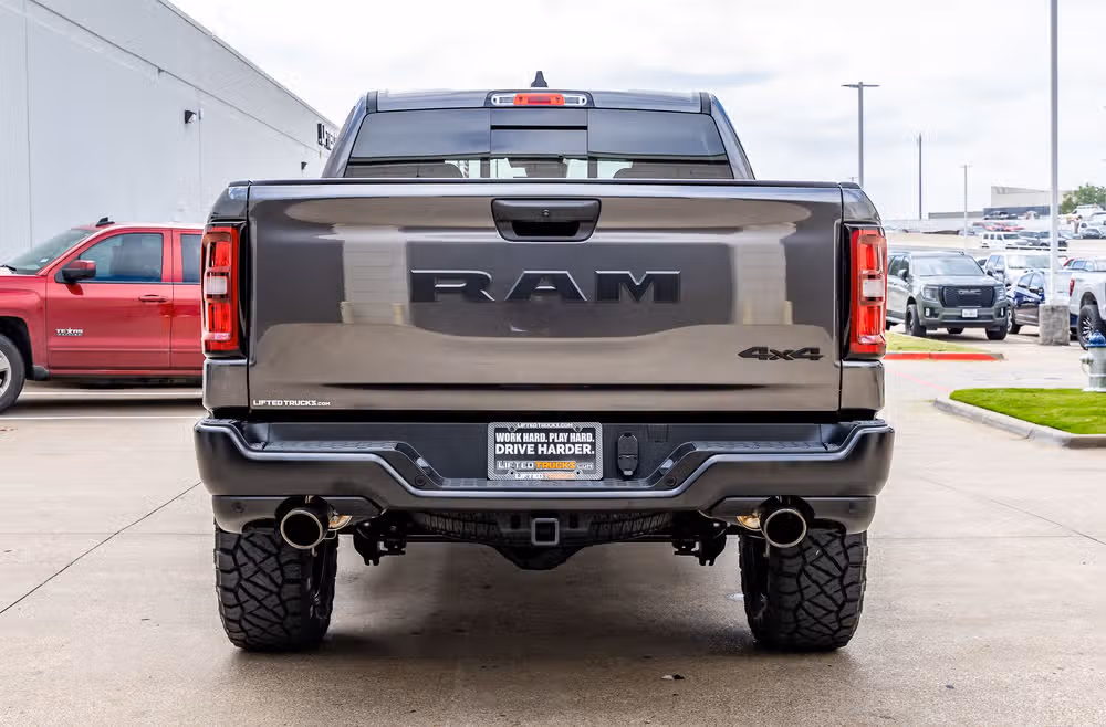 2025 Ram 1500 Warlock Crew Cab Image 8