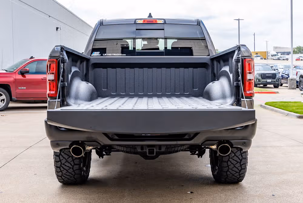 2025 Ram 1500 Warlock Crew Cab Image 9