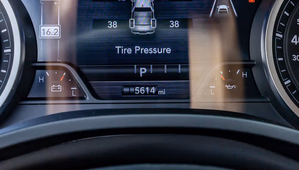2025 Ram 1500 Warlock Crew Cab Image 21