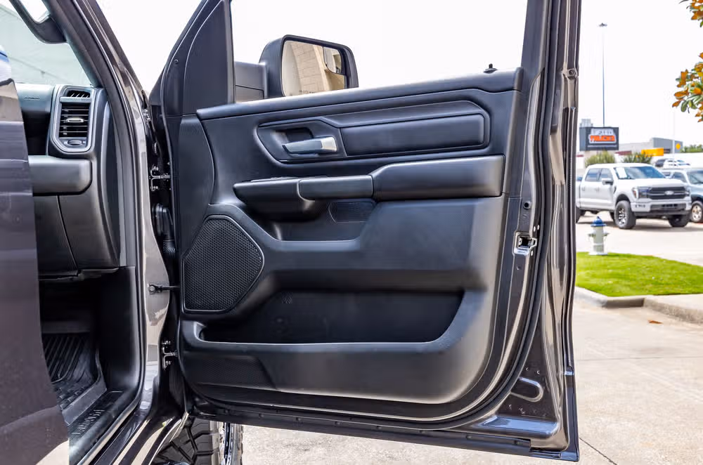 2025 Ram 1500 Warlock Crew Cab Image 39
