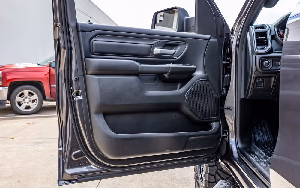 2025 Ram 1500 Warlock Crew Cab Image 38