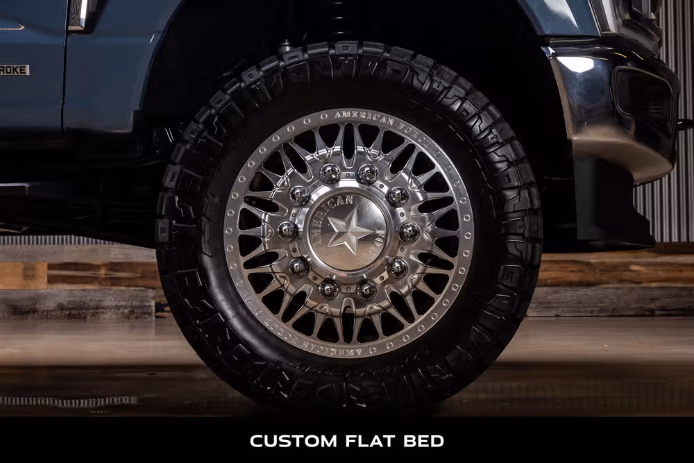 2023 Ford F-350 Super Duty Lariat Chassis Crew Cab Image 10