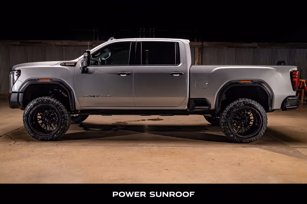 2026 GMC Sierra 2500HD AT4X Crew Cab Image 6