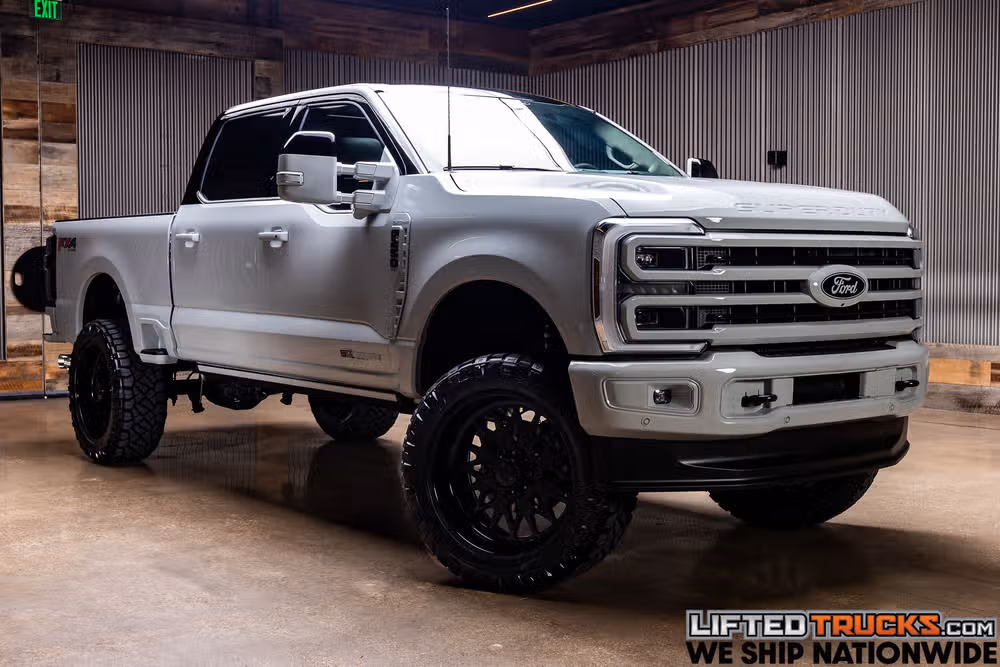 2026 Ford F-250 Super Duty Platinum Plus Crew Cab Image 1