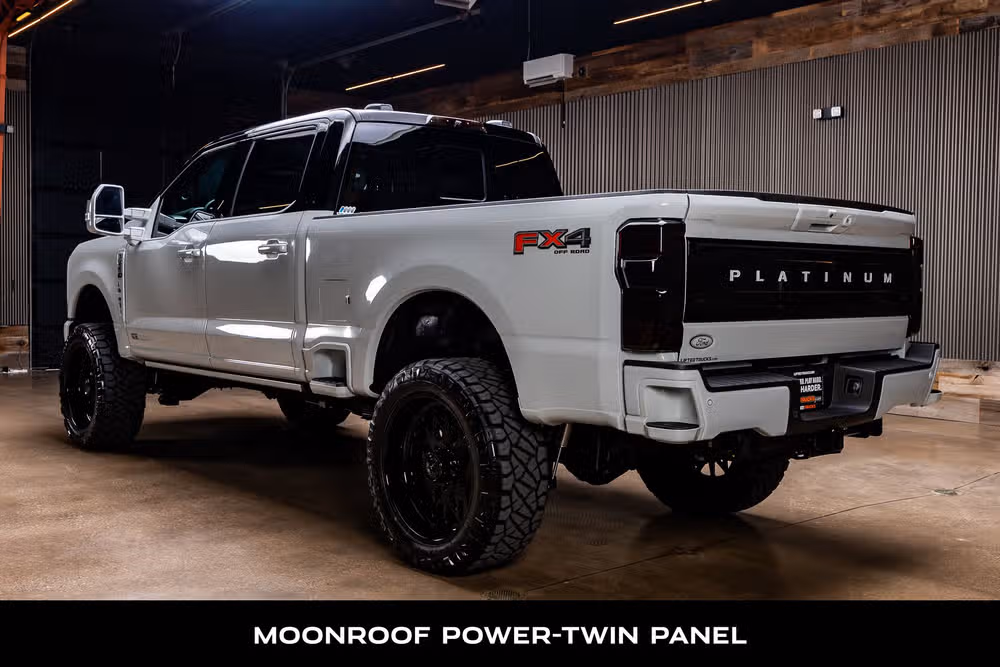 2026 Ford F-250 Super Duty Platinum Plus Crew Cab Image 7