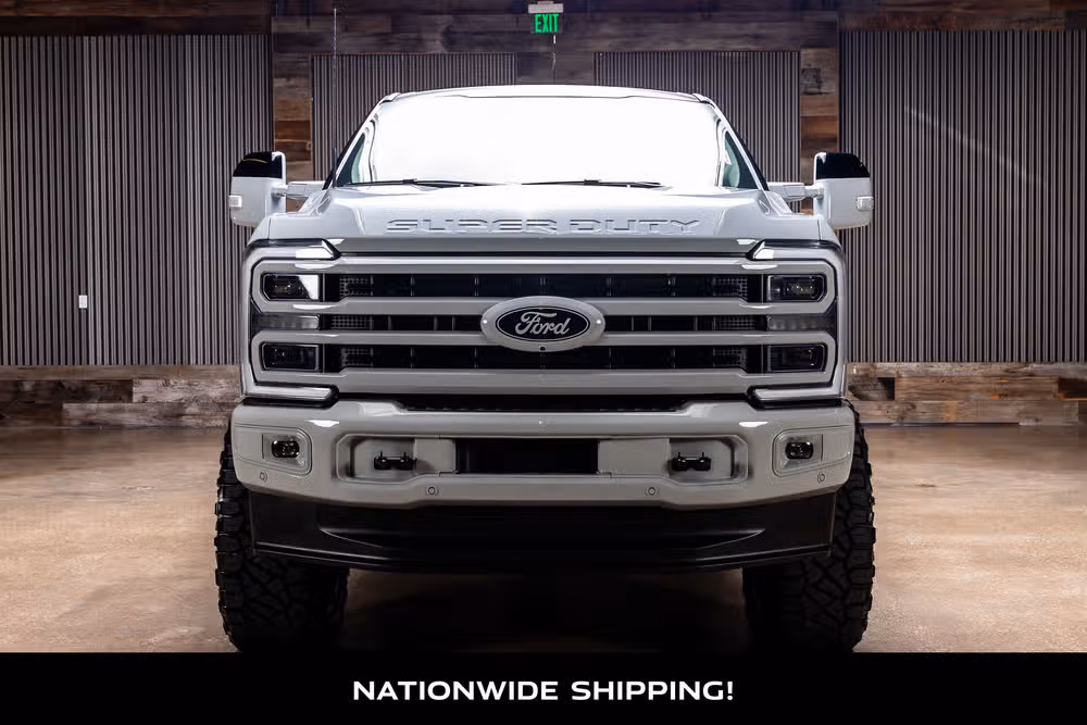2026 Ford F-250 Super Duty Platinum Plus Crew Cab Image 4