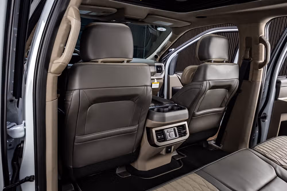 2026 Ford F-250 Super Duty Platinum Plus Crew Cab Image 35