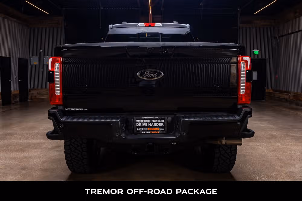 2024 Ford F-250 Super Duty Lariat Crew Cab Image 8
