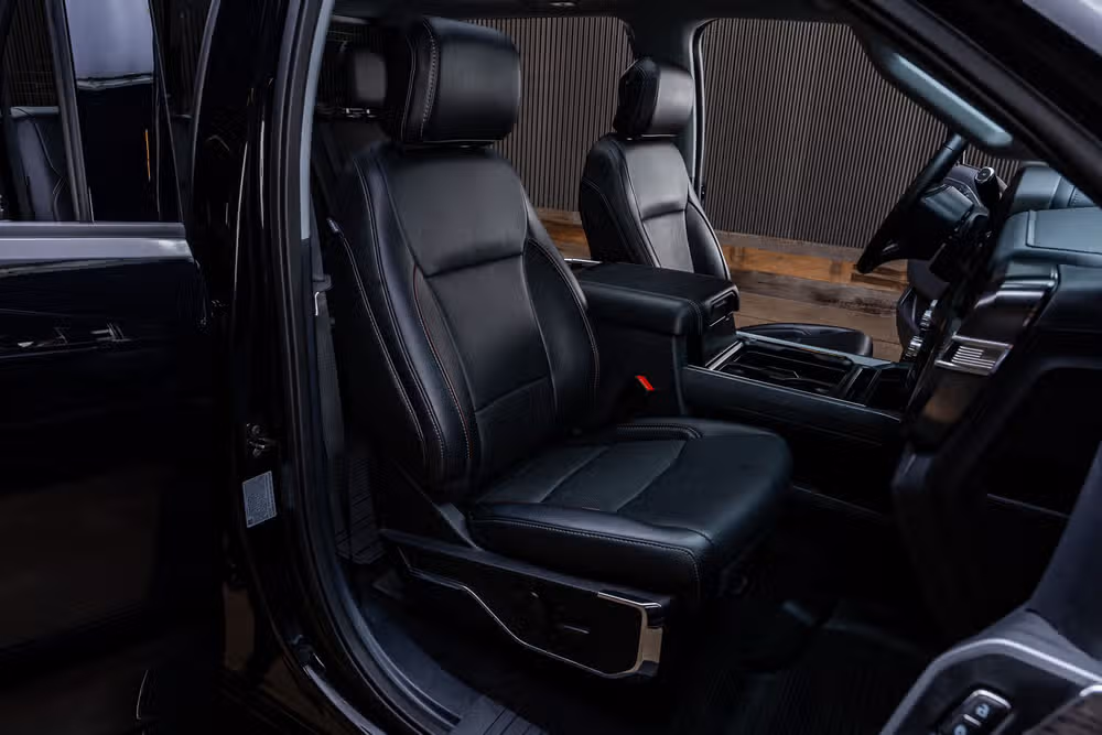 2024 Ford F-250 Super Duty Lariat Crew Cab Image 33