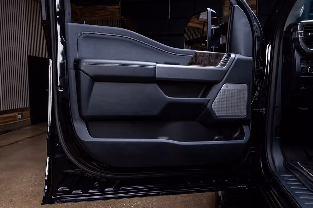 2024 Ford F-250 Super Duty Lariat Crew Cab Image 38