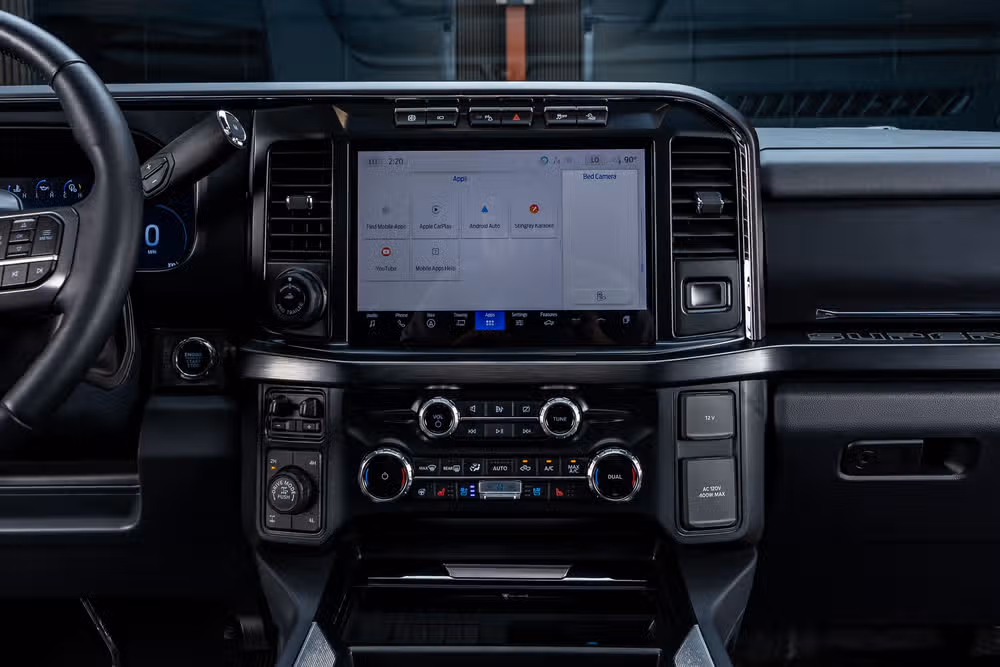 2024 Ford F-250 Super Duty Lariat Crew Cab Image 25