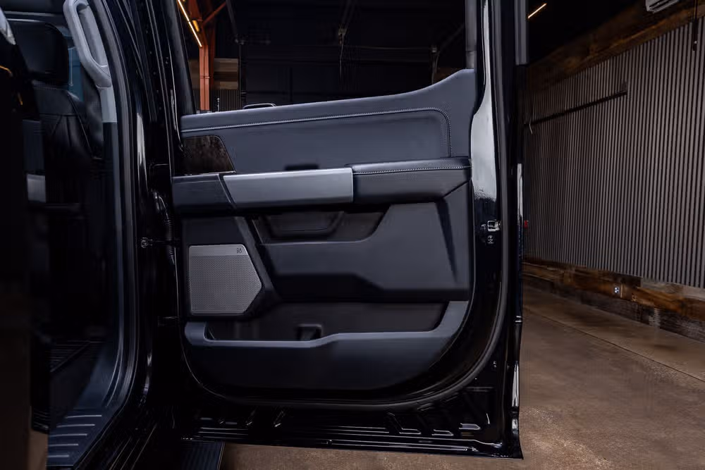 2024 Ford F-250 Super Duty Lariat Crew Cab Image 41