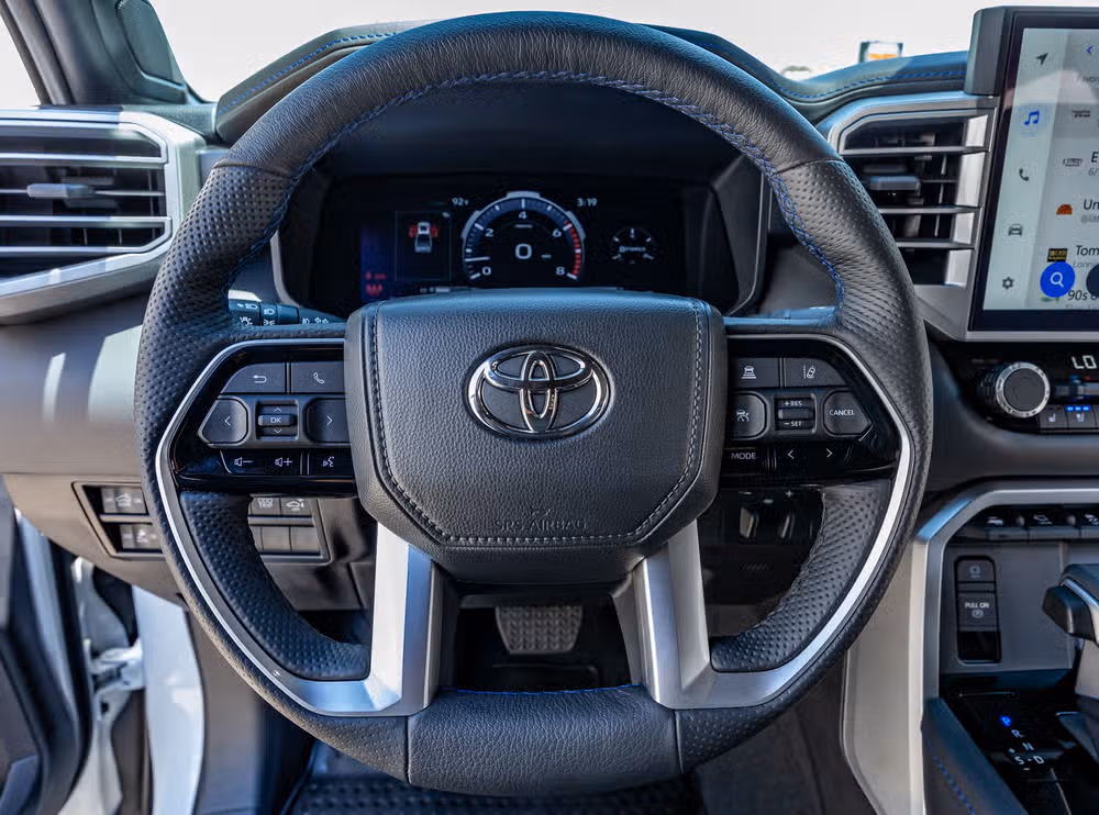 2025 Toyota Tundra Platinum CrewMax Image 19